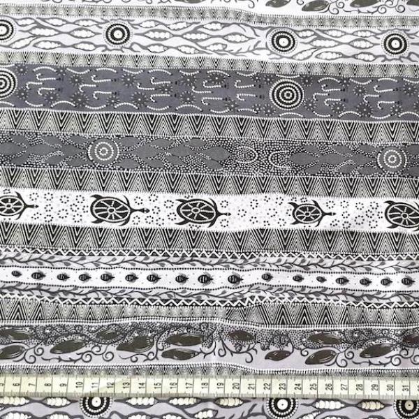 Aborigines Stoff aus Australien "Ash Dreaming in One" aus Baumwolle, Meterware von ETHNOstoffe & mehr, mit traditionellem Muster.