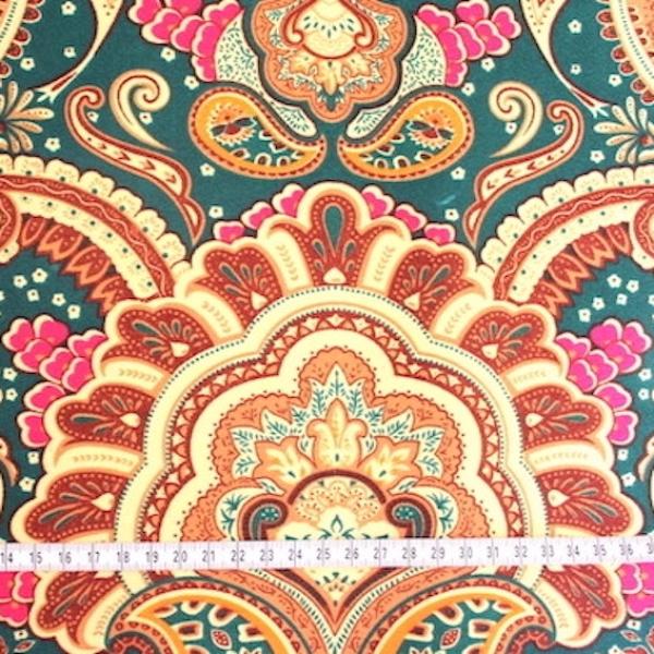 GREEN PAISLEY Postsowjetischer Stoff aus Zentralasien