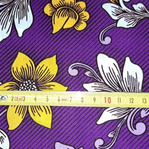 Afrikanischer Wax Print Stoff Baumwolle PURPLE FLOWERS | Meterware