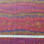 RED GATHERING BY THE CREEK Aborigines Stoff aus Australien