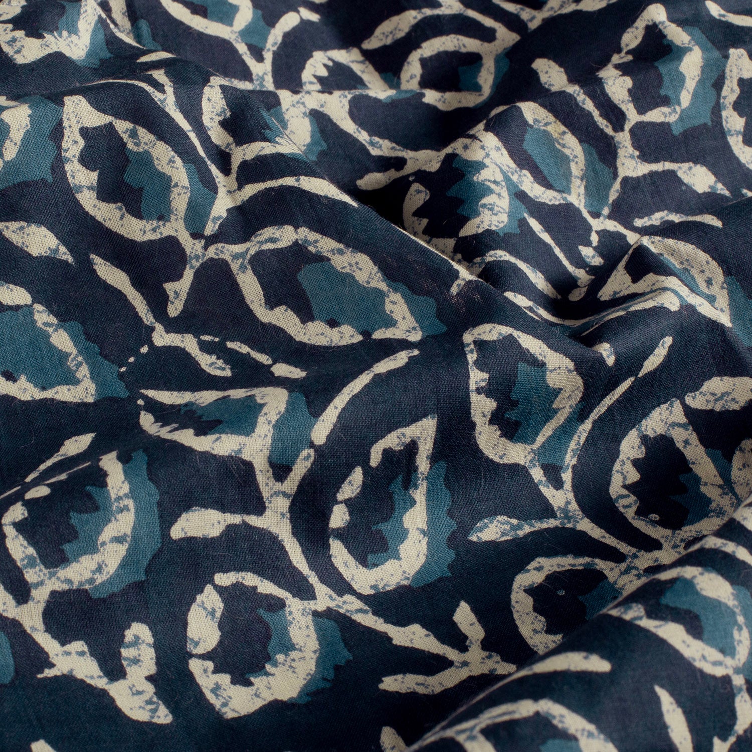 Stoff aus Indien "Indigo Leaves" - Baumwolle Voile Meterware