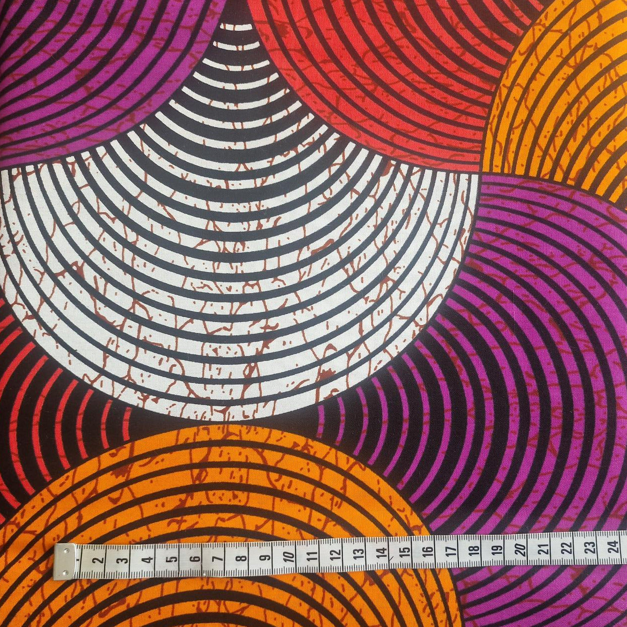 Afrikanischer Wax Print Stoff "Red Orange White Lila Circles" - Baumwolle Meterware