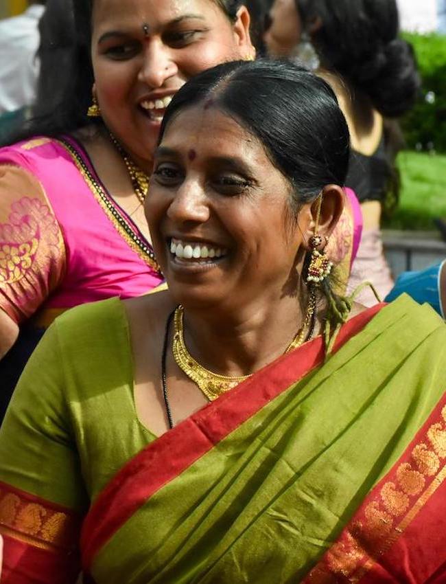 Kleidung aus indischen Stoffen